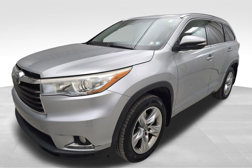 Used 2016 Toyota Highlander Limited w/ Driver Technology Package image 5