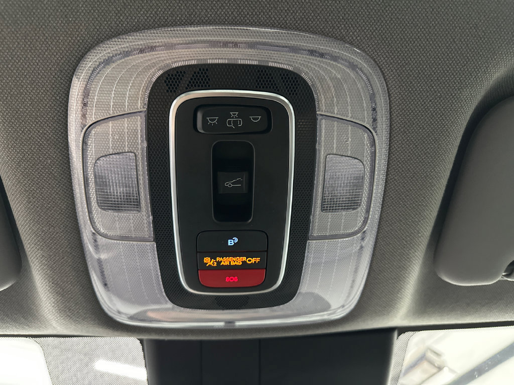 Used 2025 Hyundai Elantra SEL FWD image 30