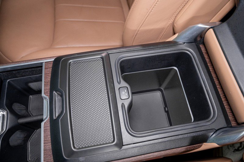 Used 2024 Land Rover Range Rover Long Wheelbase SE image 27