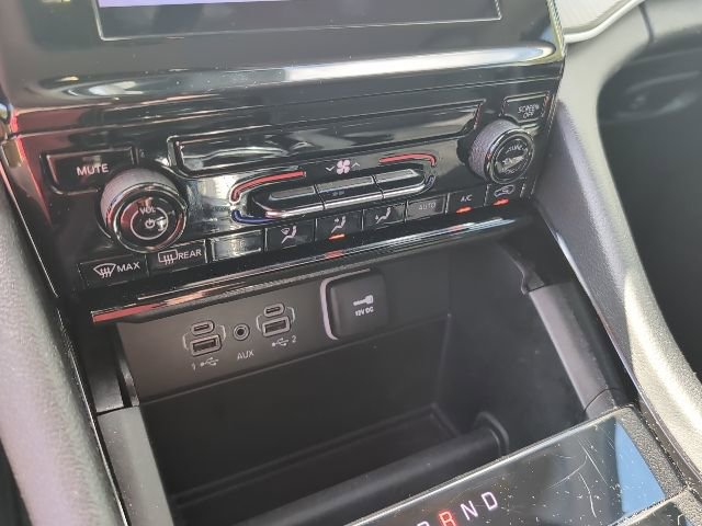 Used 2023 Jeep Grand Cherokee L Laredo image 20