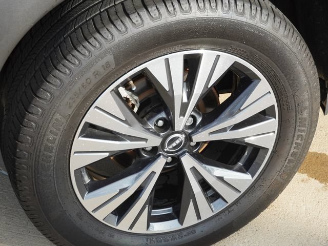 Used 2023 Nissan Rogue SV w/ SV Premium B Package FWD image 11