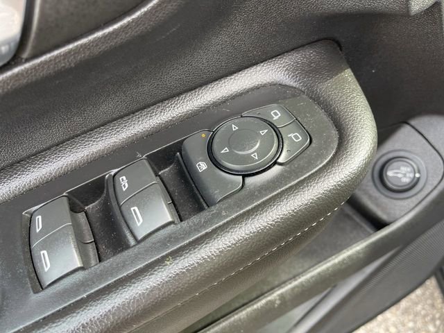 Used 2023 GMC Terrain SLE w/ Driver Convenience Package FWD image 13