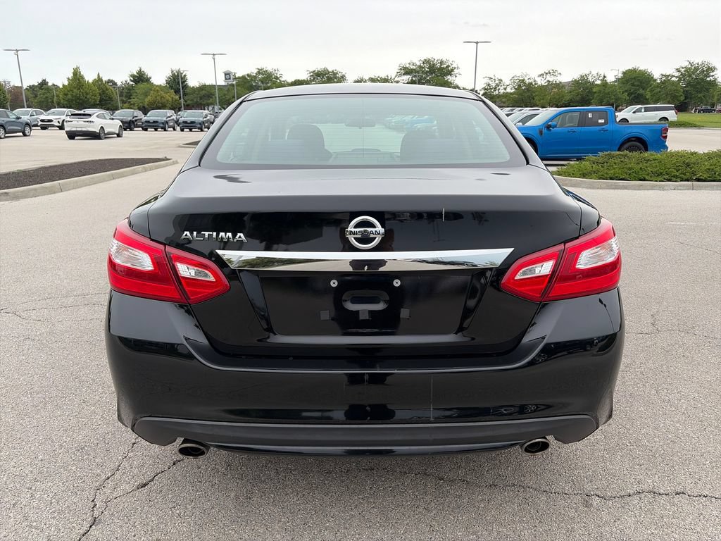 Used 2016 Nissan Altima 2.5 S w/ Power Driver Seat Package FWD image 6