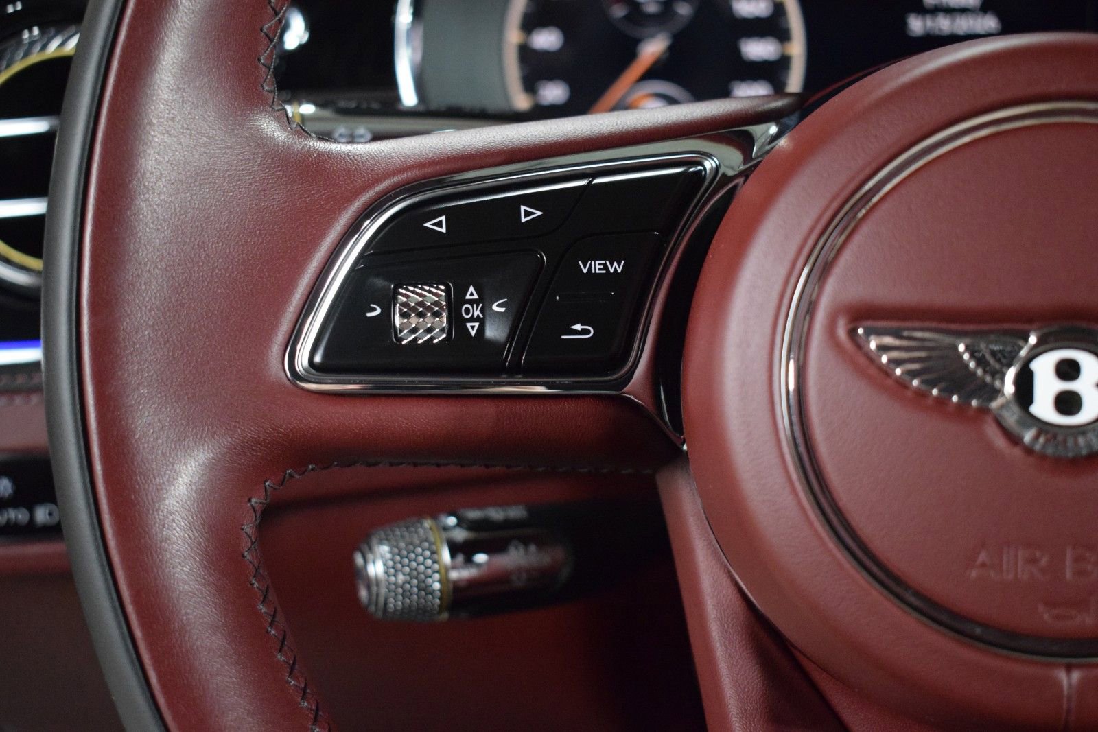 Certified 2023 Bentley Flying Spur Azure image 29