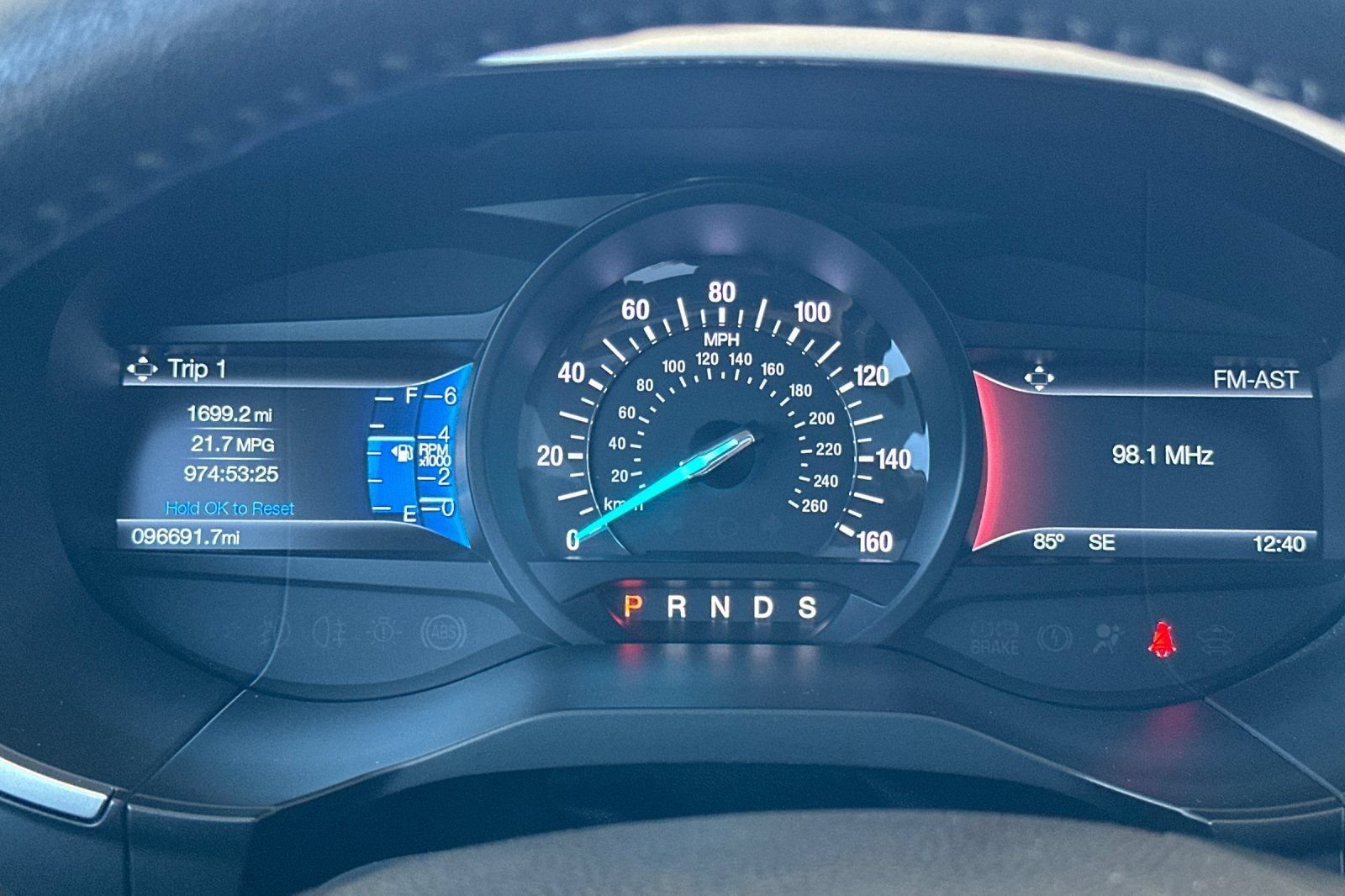 Used 2016 Ford Edge SEL w/ Equipment Group 201A FWD image 24