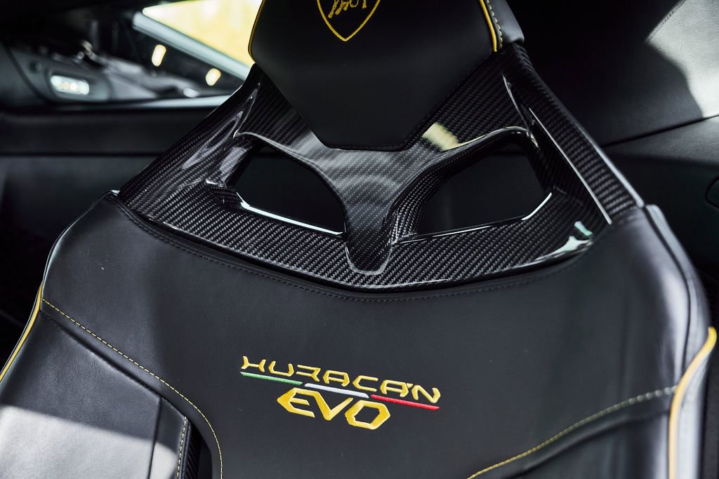 Used 2021 Lamborghini Huracan EVO image 45