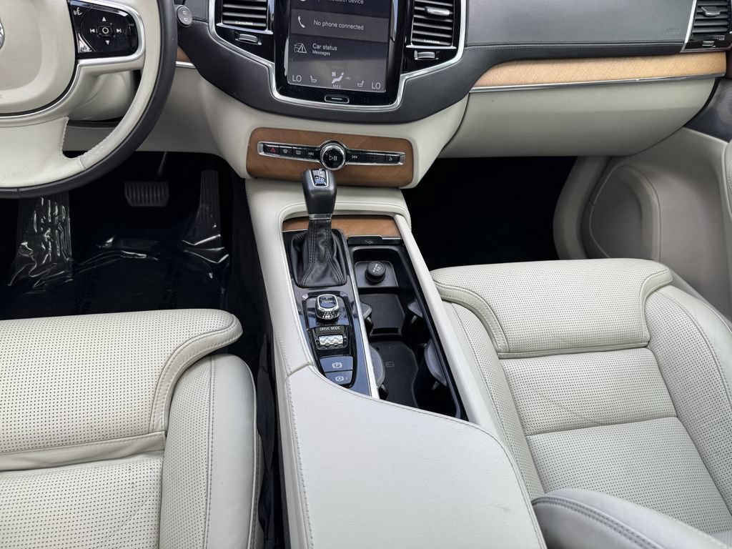 Used 2016 Volvo XC90 T6 Inscription w/ Vision Package AWD/4WD image 33
