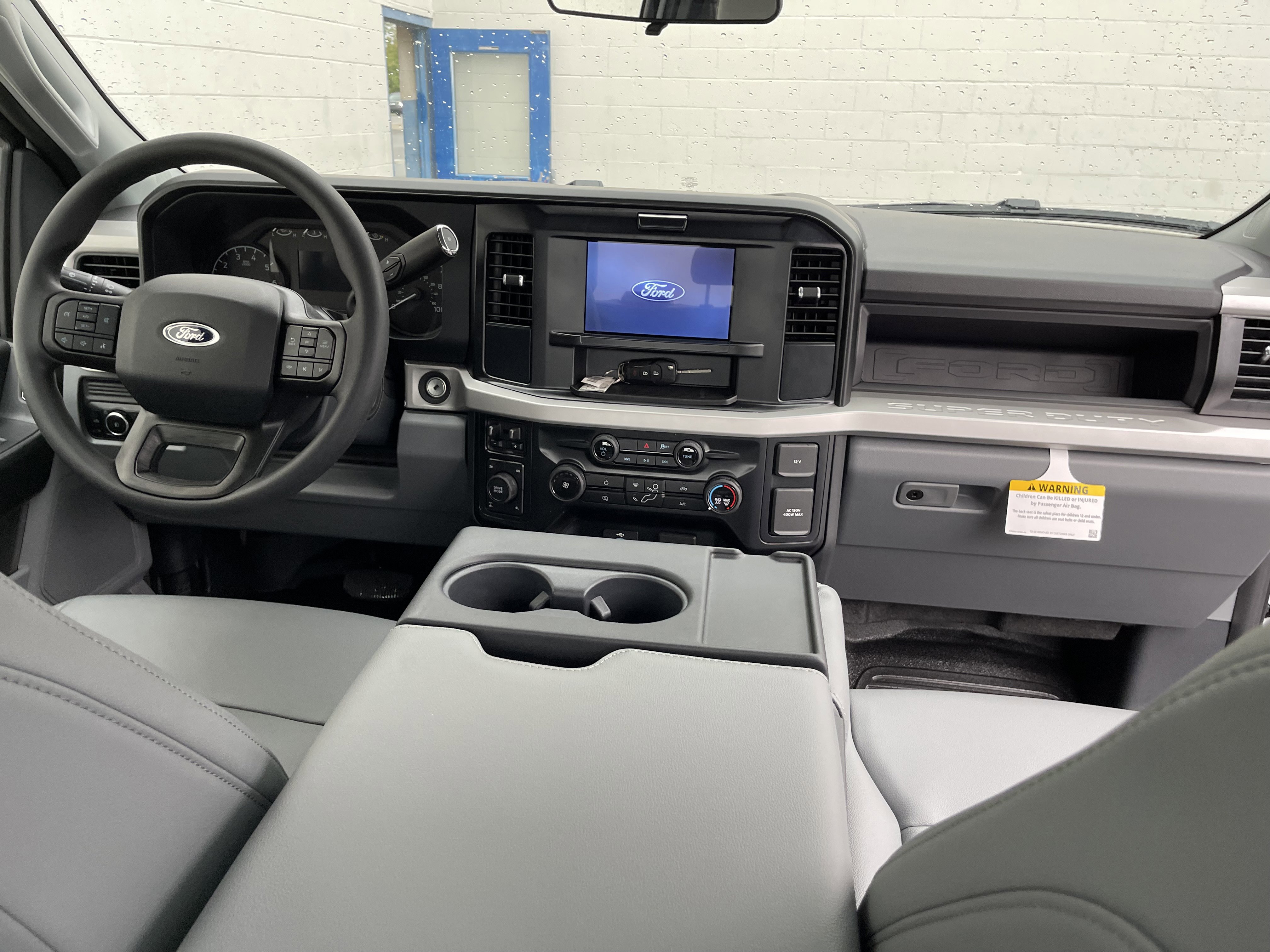 New 2026 Ford F250 XL w/ XL Chrome Package image 32