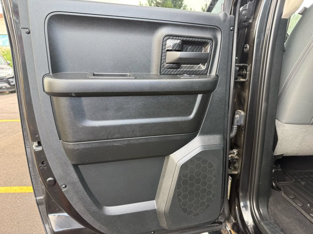 Used 2018 RAM 1500 Express w/ Express Value Package AWD/4WD image 21