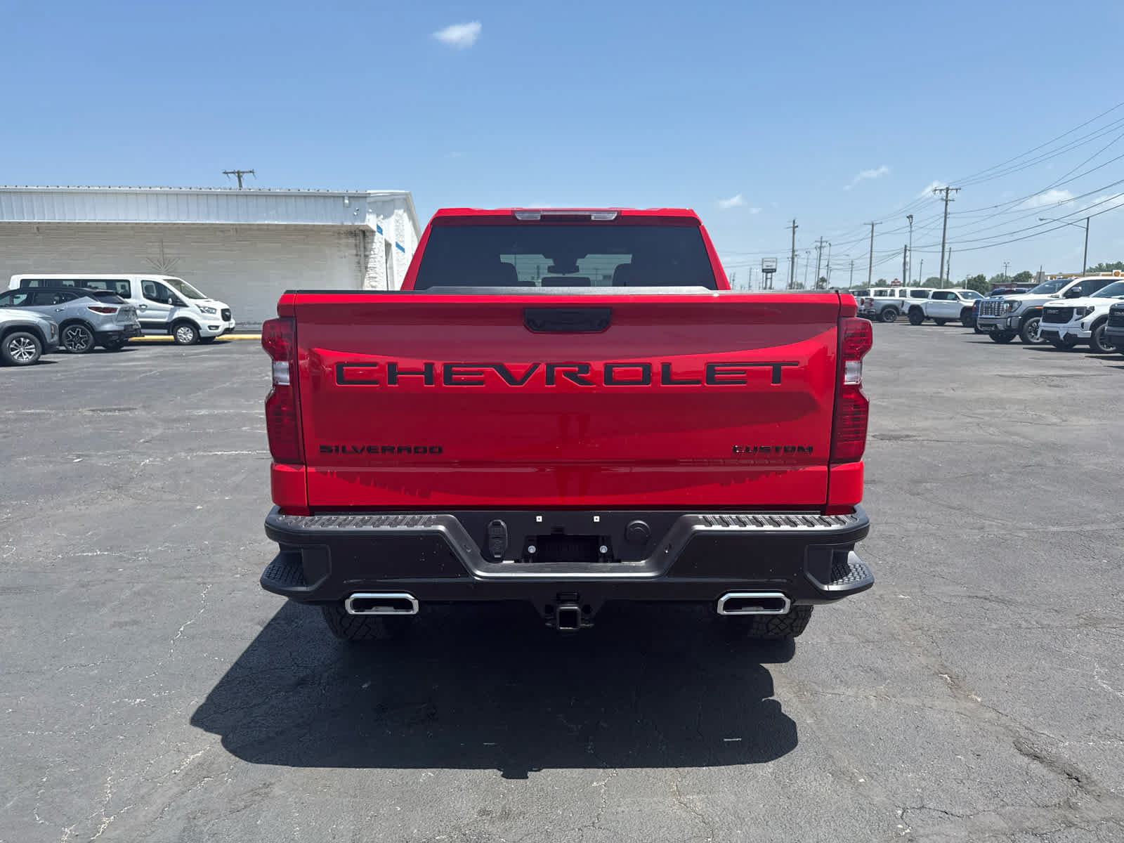 New 2026 Chevrolet Silverado 1500 Custom Trail Boss w/ LPO, Dark Essentials Package AWD/4WD image 4