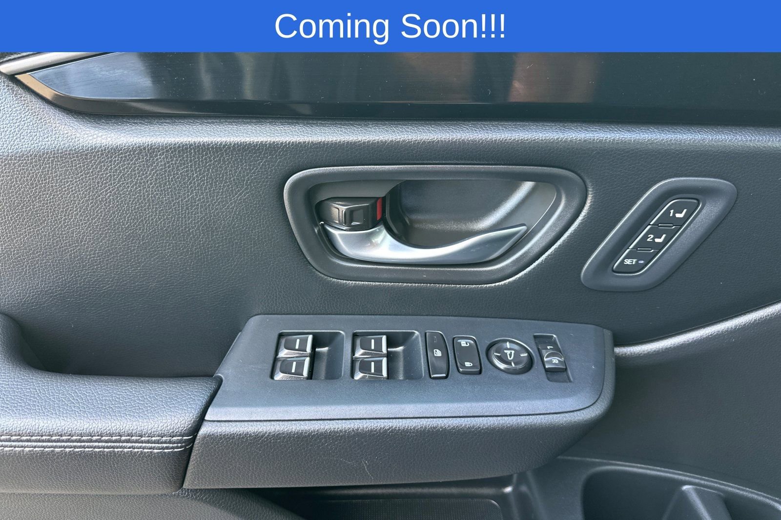 Used 2025 Honda Pilot EX-L image 11
