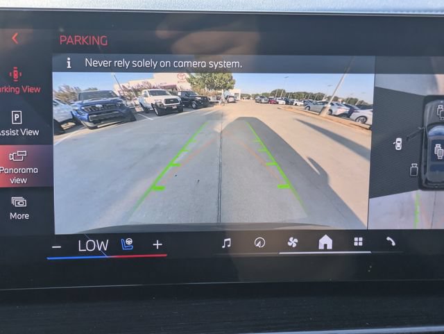 Used 2024 BMW X7 xDrive40i w/ M Sport Package AWD/4WD image 18