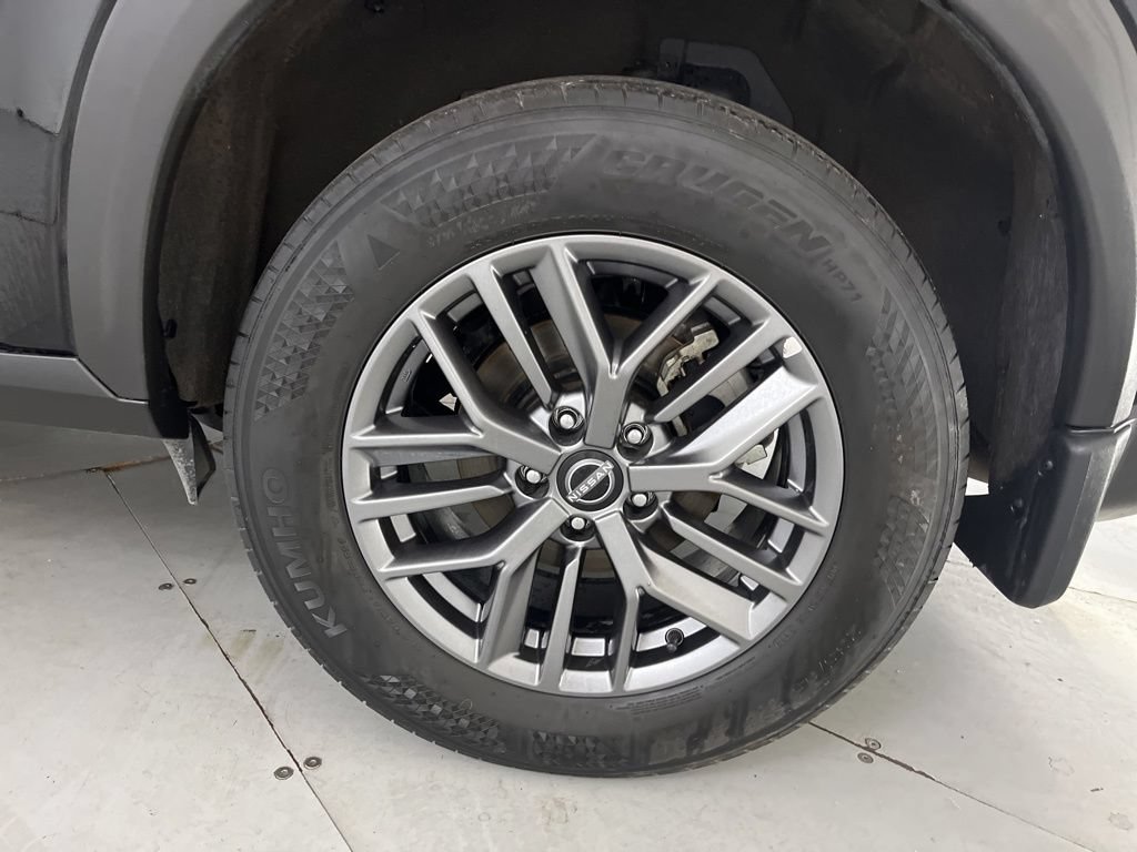 Used 2024 Nissan Rogue S AWD/4WD image 15