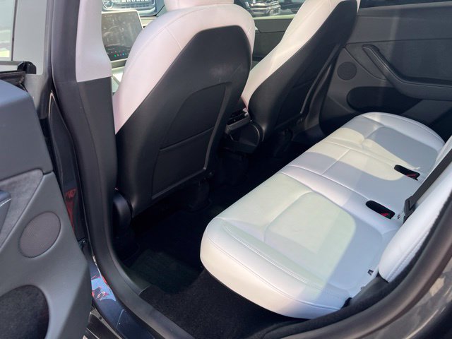 Used 2025 Tesla Model Y Long Range AWD/4WD image 14