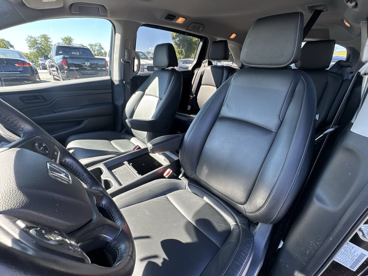Used 2023 Honda Odyssey EX-L image 3