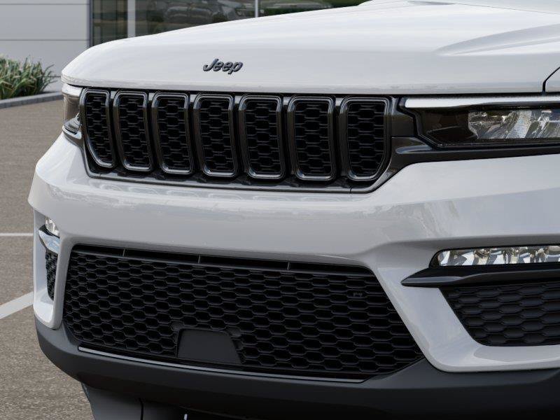 New 2025 Jeep Grand Cherokee Limited w/ Black Appearance Package AWD/4WD image 11
