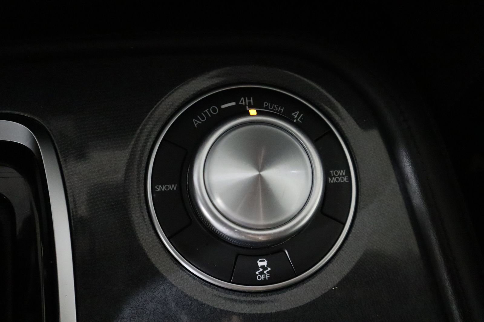 Used 2023 Nissan Armada SV image 33