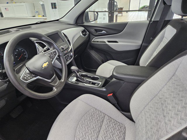 Used 2022 Chevrolet Equinox LS w/ LPO, Floor Liner Package FWD image 8