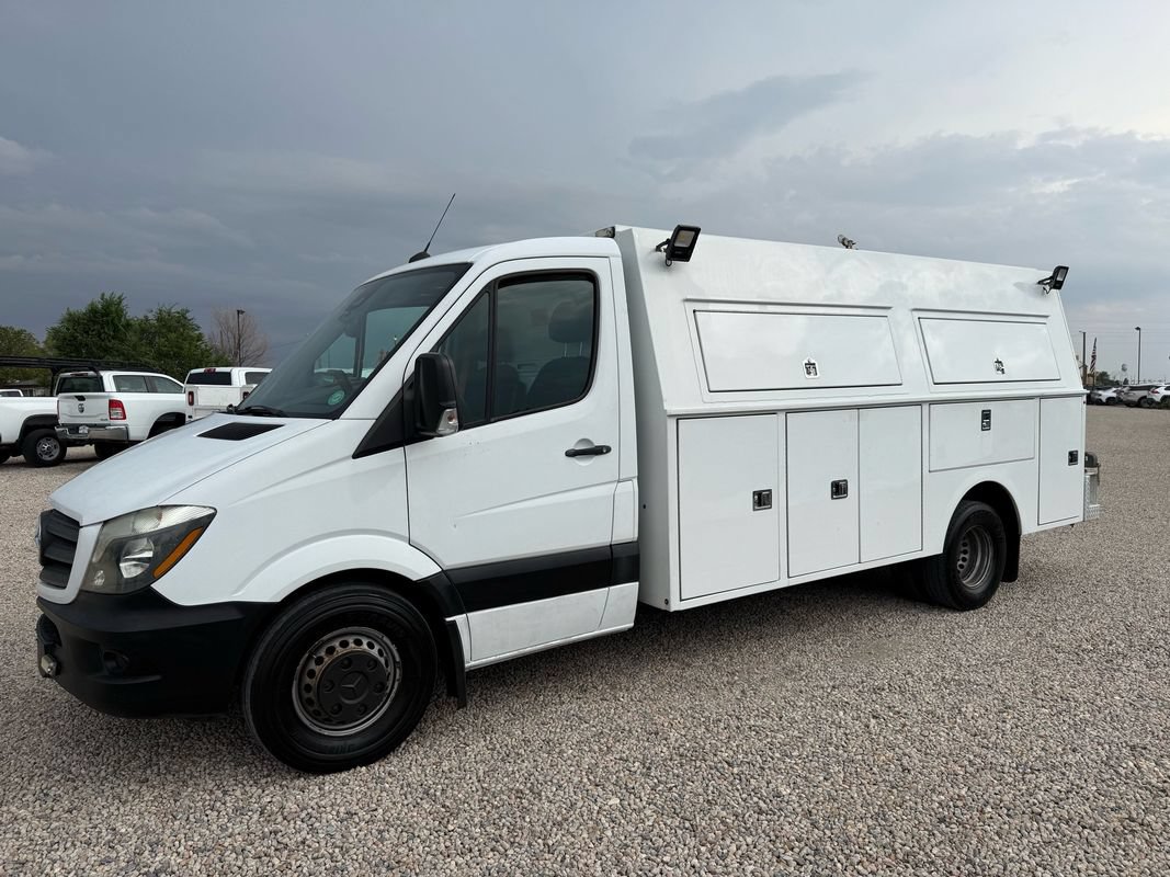 Used 2017 Mercedes-Benz Sprinter 3500 w/ Suspension Package II image 5