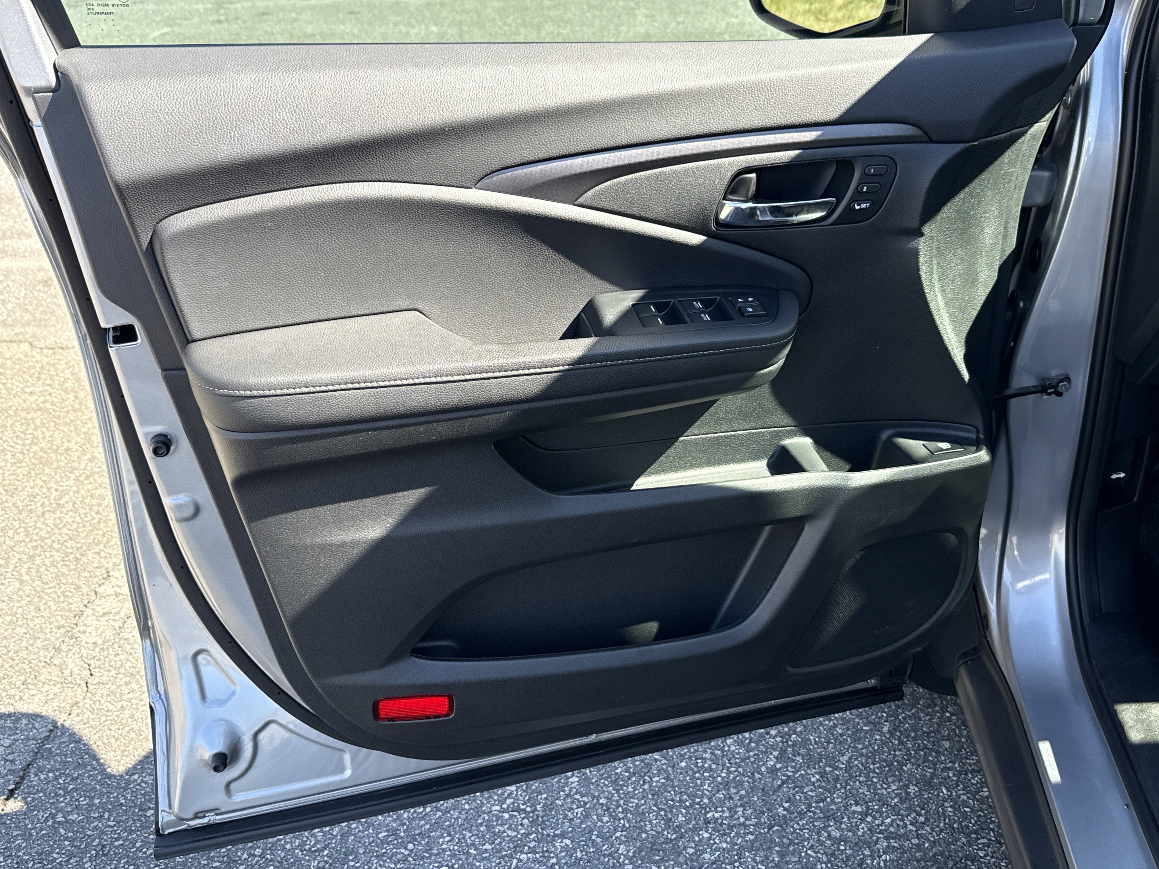 Certified 2023 Honda Ridgeline RTL image 14