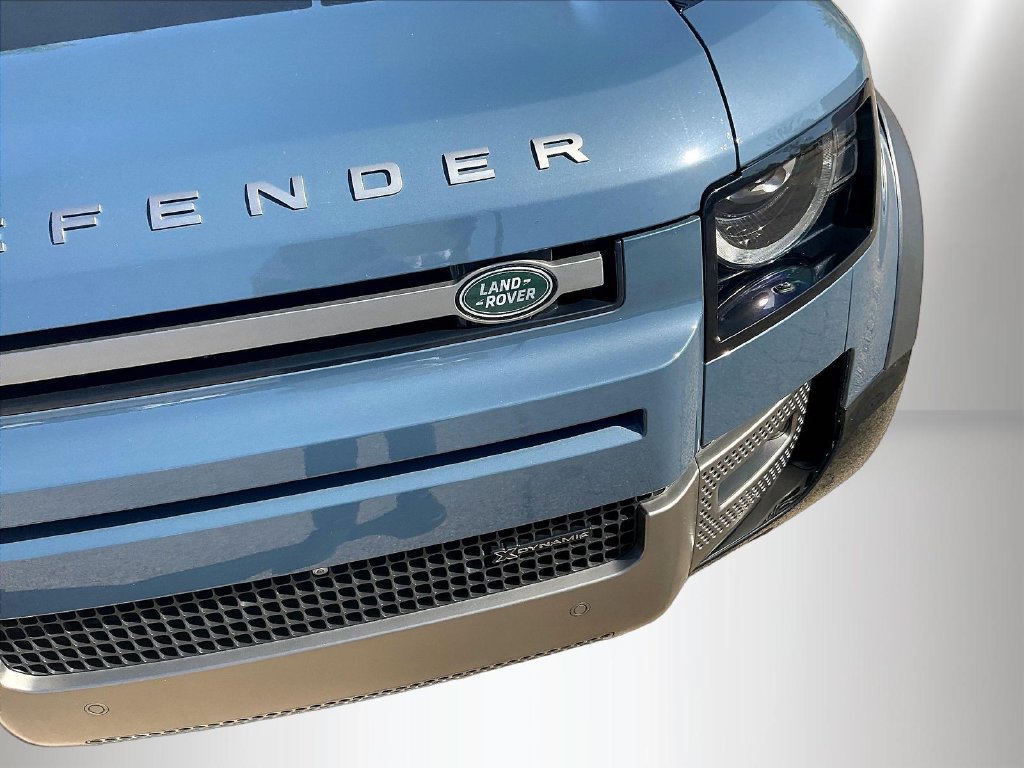 Used 2023 Land Rover Defender 110 X-Dynamic SE AWD/4WD image 33