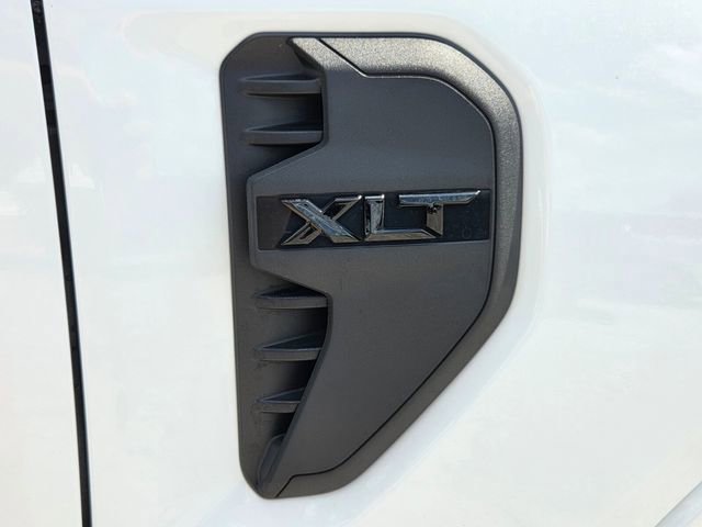 Used 2025 Ford Ranger XLT w/ Black Appearance Package RWD image 8
