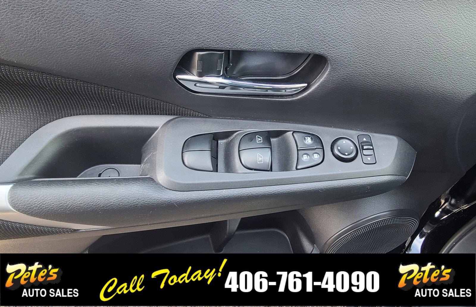 Used 2021 Nissan Kicks SV FWD image 18