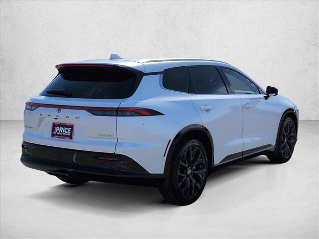 Used 2025 Toyota Crown Signia image 5