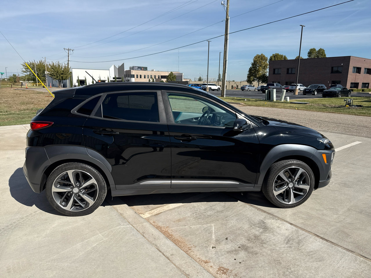 Used 2018 Hyundai Kona Limited image 8