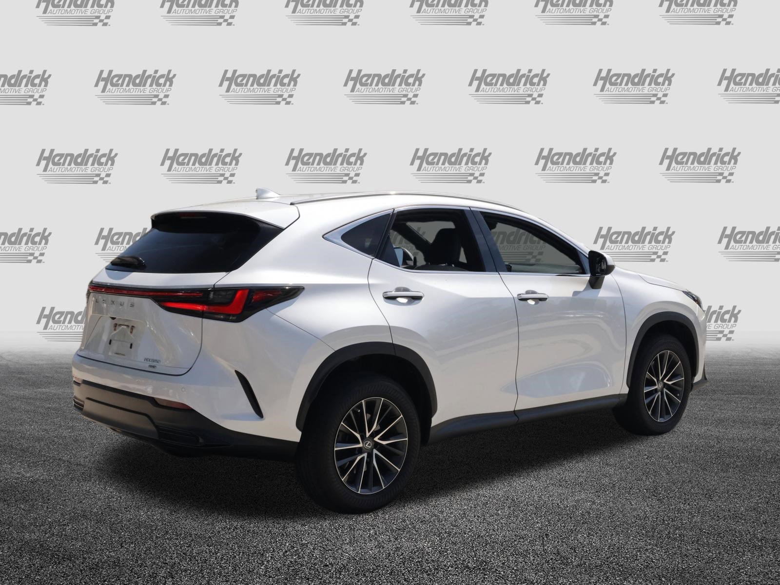 Used 2023 Lexus NX 350 AWD image 9