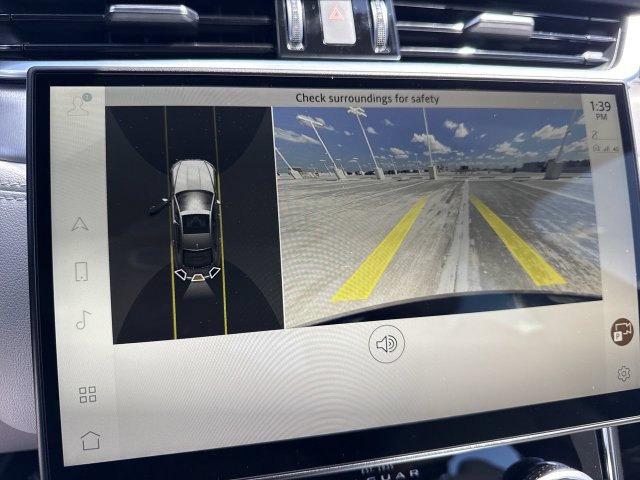 Used 2024 Jaguar XF R-Dynamic SE RWD image 17