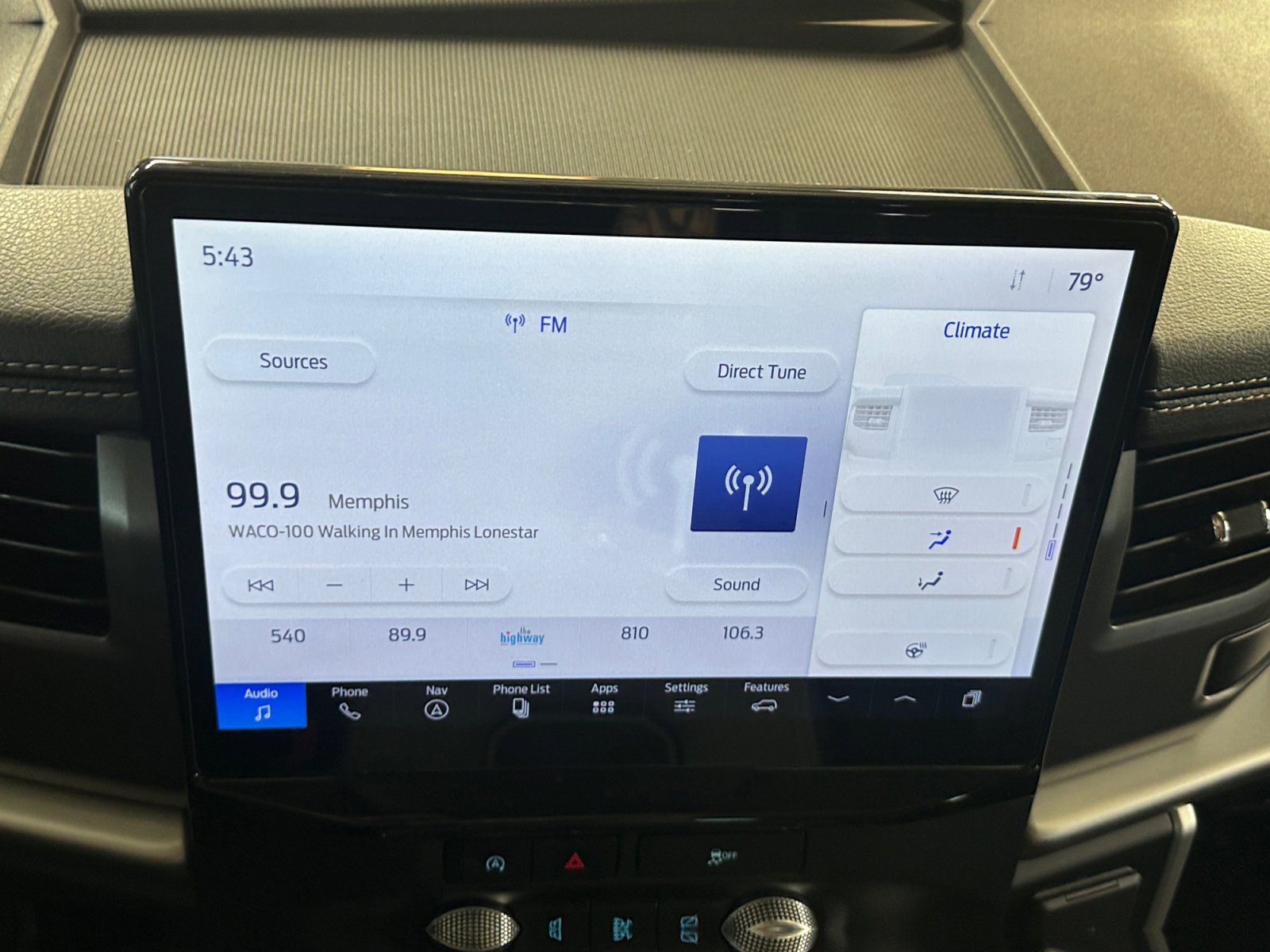 Used 2024 Ford Expedition XLT RWD image 16