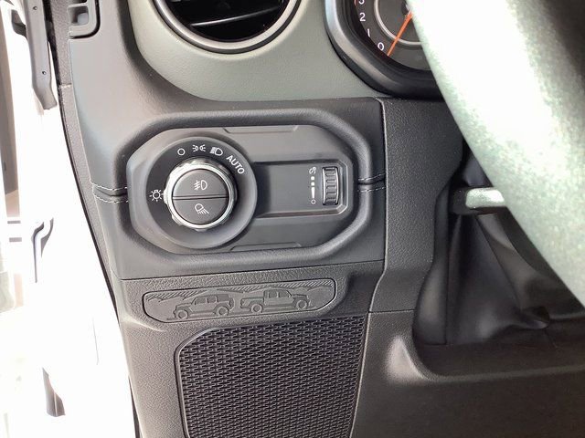 New 2026 Jeep Gladiator Mojave image 14