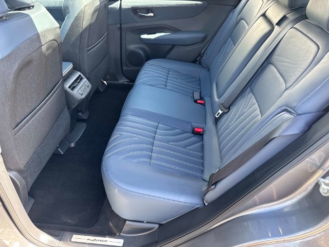 Used 2024 Nissan Ariya AWD image 14