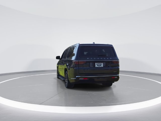 Used 2024 Jeep Wagoneer L Series II w/ Flexible Seating Group AWD/4WD image 6