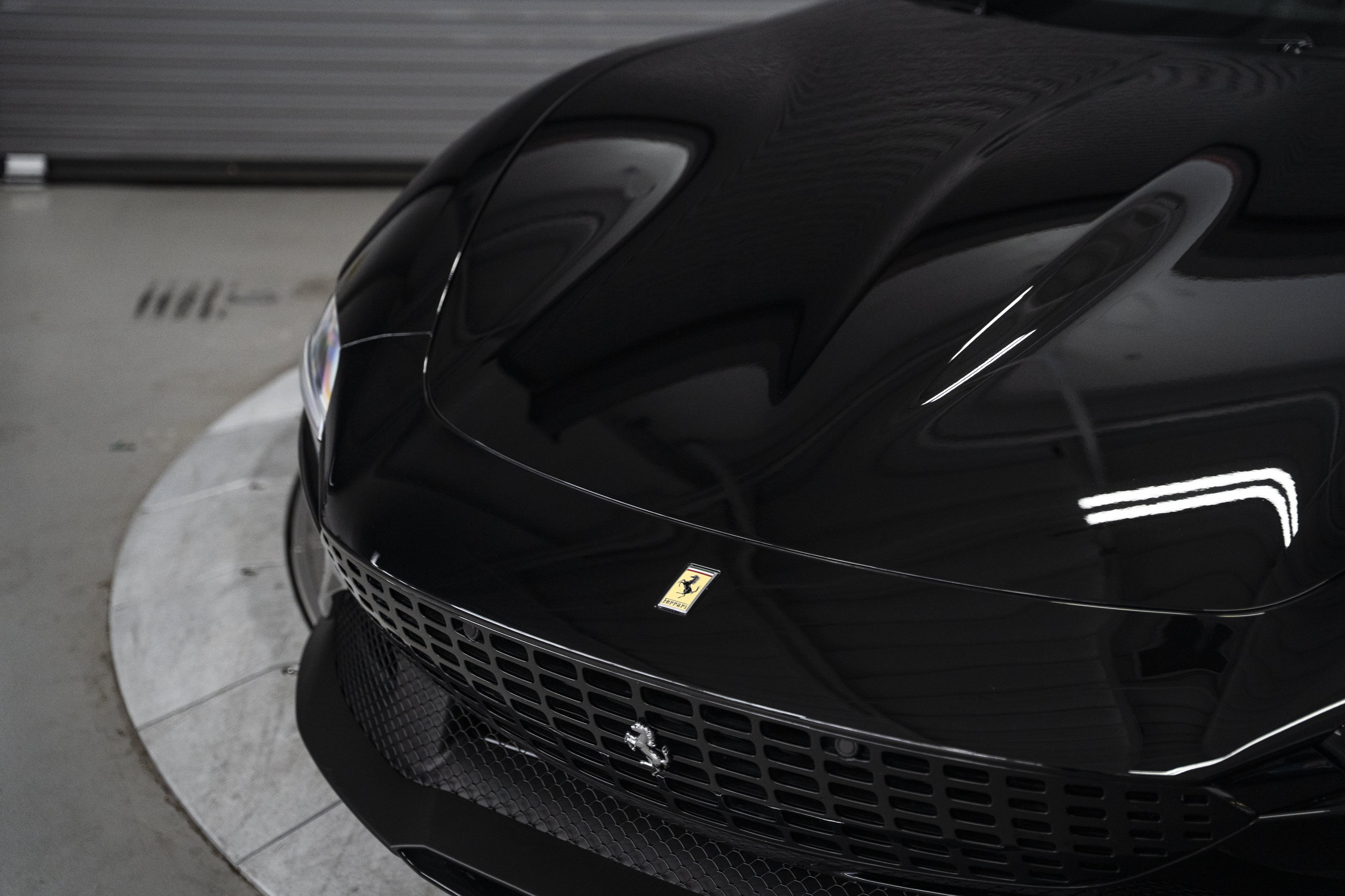 Used 2026 Ferrari Roma Spider RWD image 14