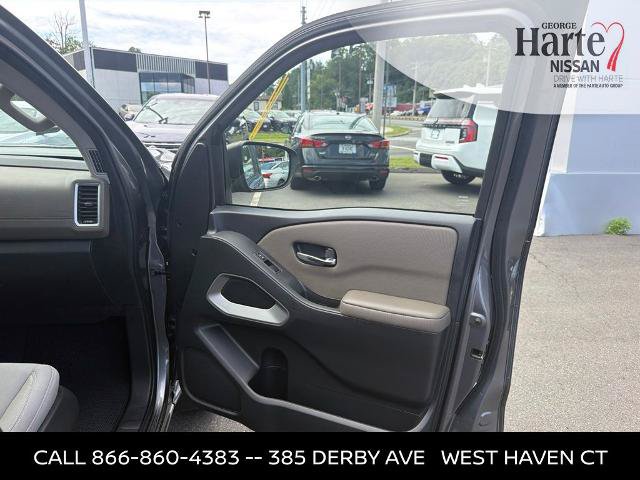 Certified 2023 Nissan Frontier SV w/ Technology Package AWD/4WD image 26
