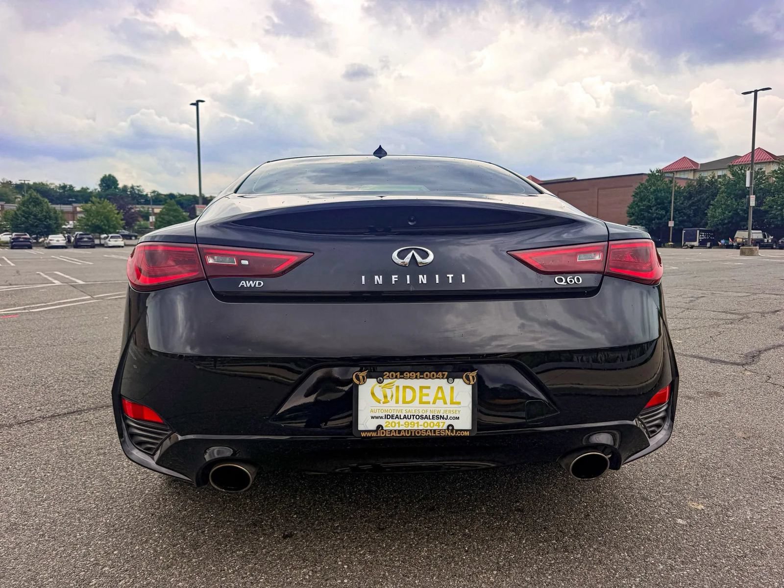 Used 2018 INFINITI Q60 3.0t Luxe AWD/4WD image 4