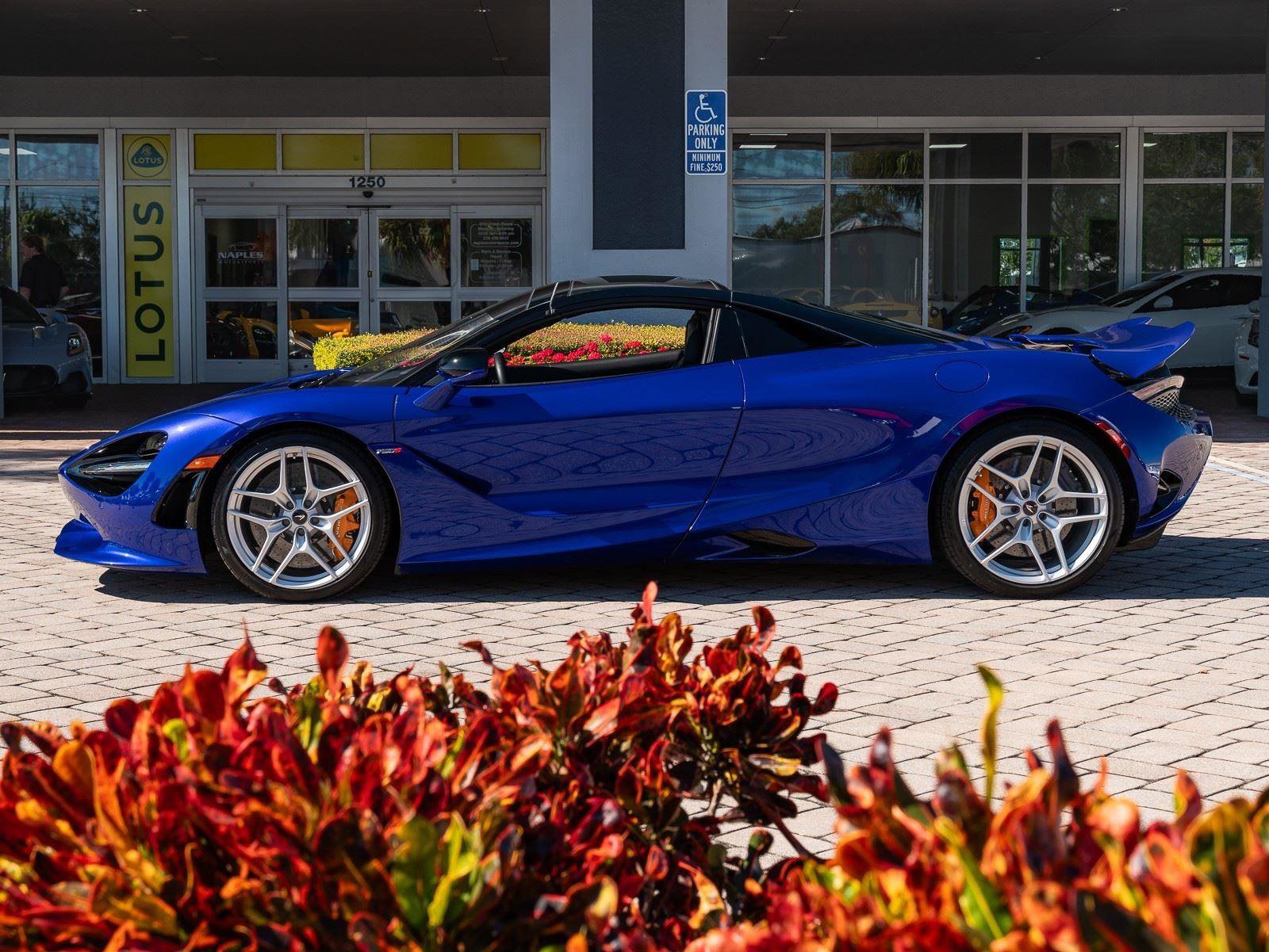 Used 2024 McLaren 750S Spider image 20