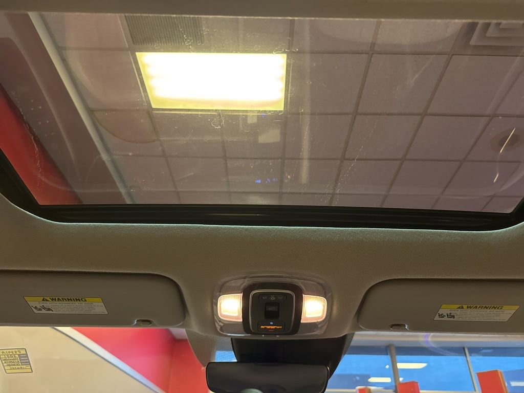 Used 2021 Hyundai Elantra Limited image 42