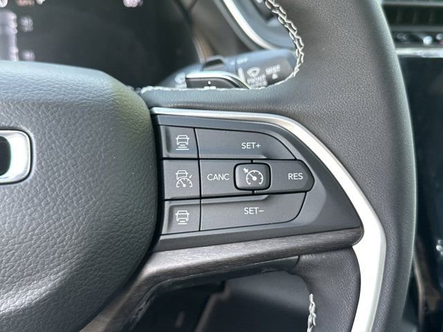 New 2025 Jeep Grand Cherokee Limited w/ Luxury Tech Group II image 23