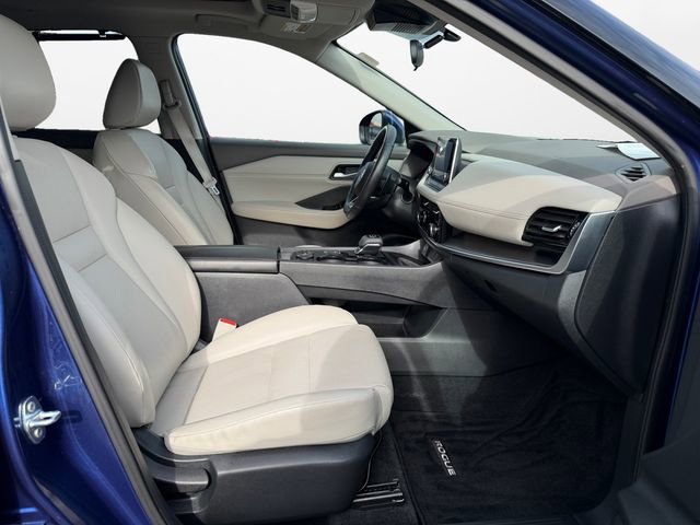 Used 2021 Nissan Rogue SV image 15