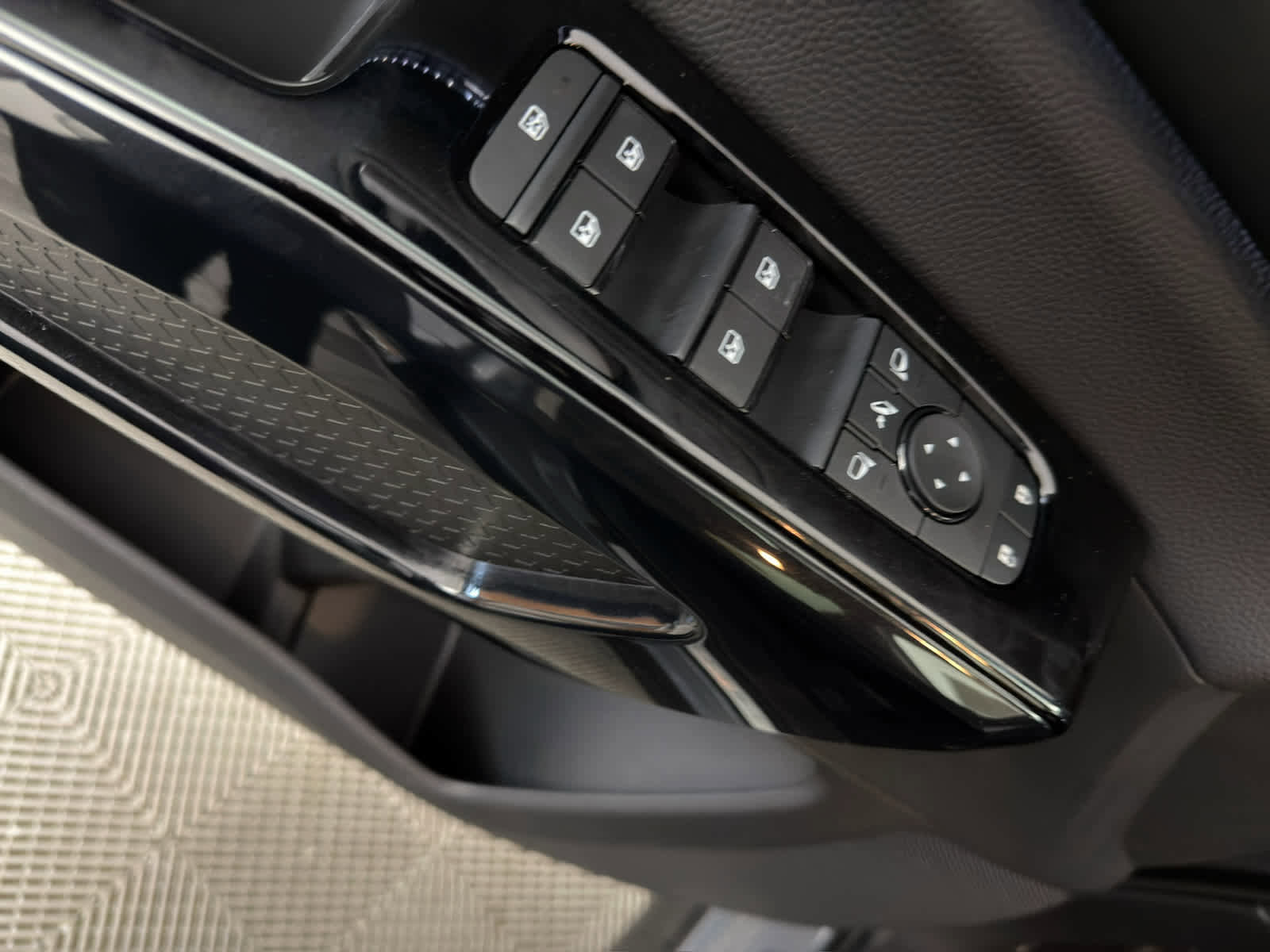 New 2026 Nissan Pathfinder Platinum image 24