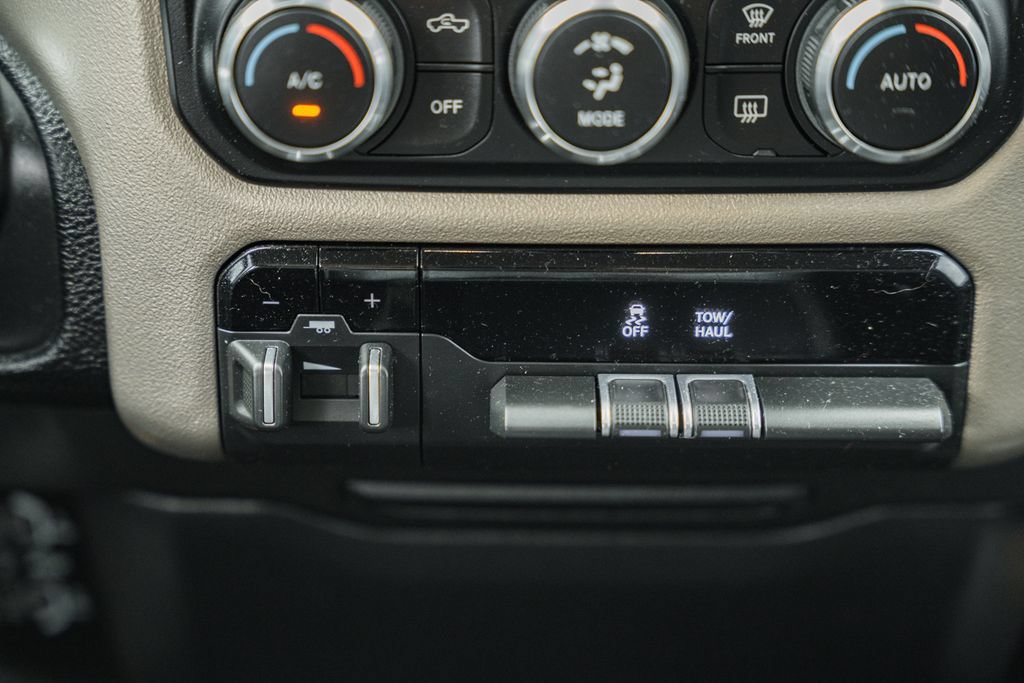 Used 2022 RAM 1500 Laramie AWD/4WD image 26