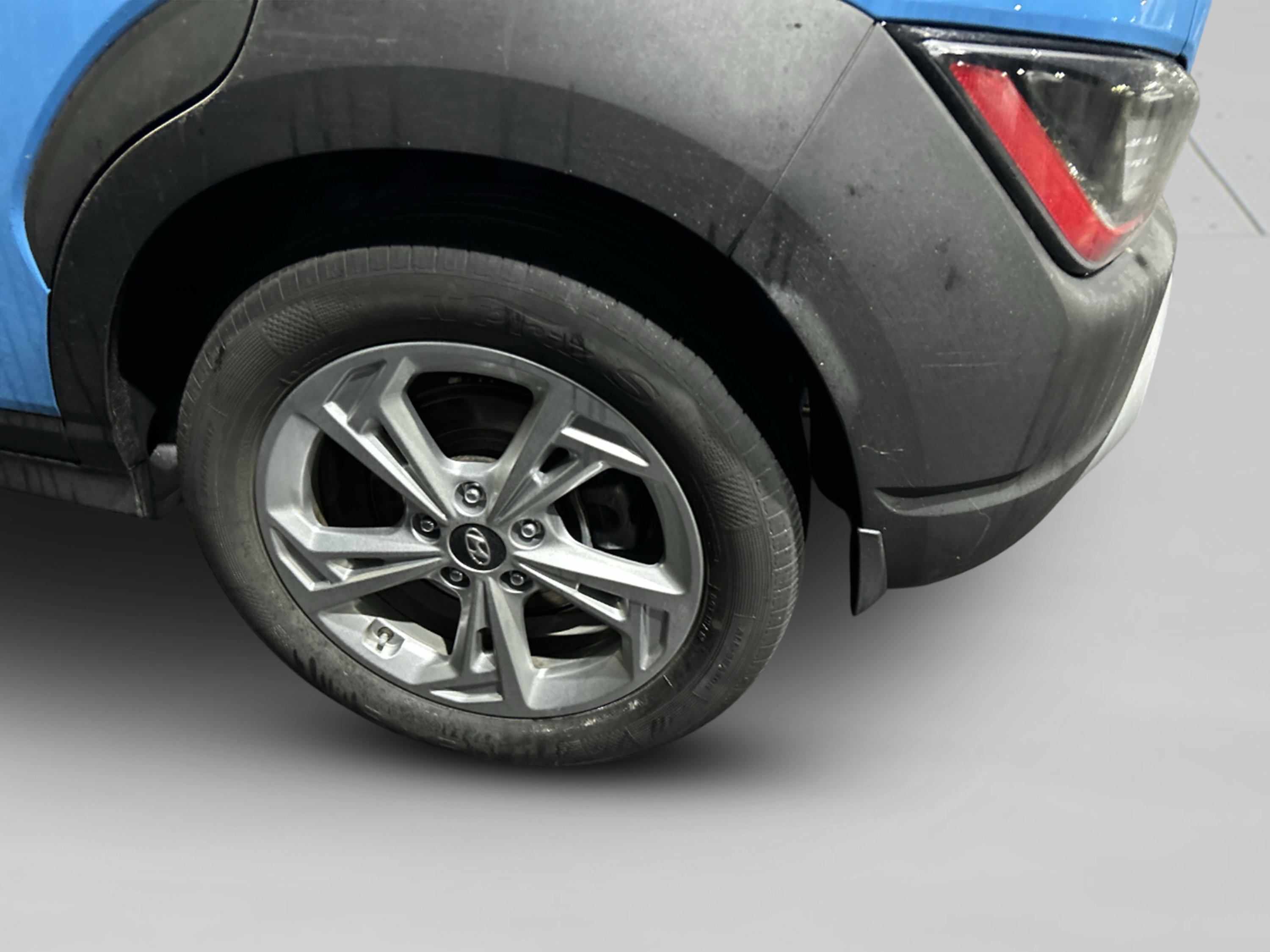 Used 2023 Hyundai Kona SEL w/ Cargo Package image 22