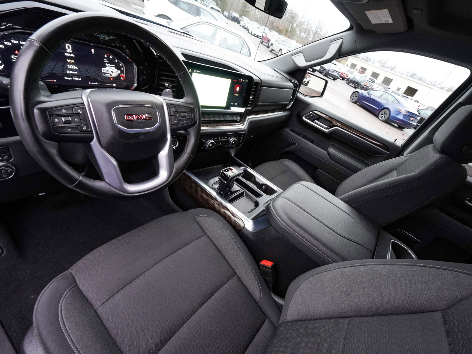 Used 2025 GMC Sierra 1500 Elevation image 16