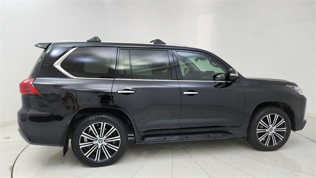 Used 2021 Lexus LX 570 4WD w/ 3rd Row & Luxury Pkg image 6
