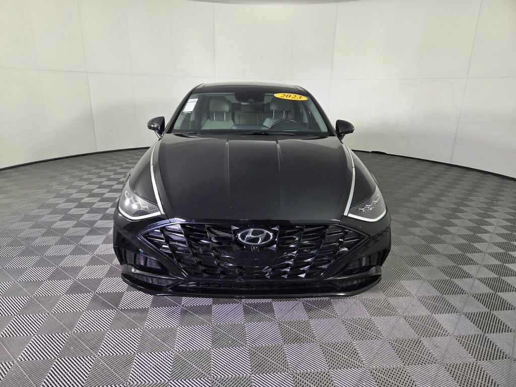 Used 2023 Hyundai Sonata Limited FWD image 3