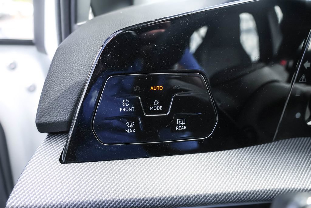 New 2025 Volkswagen GTI SE image 21