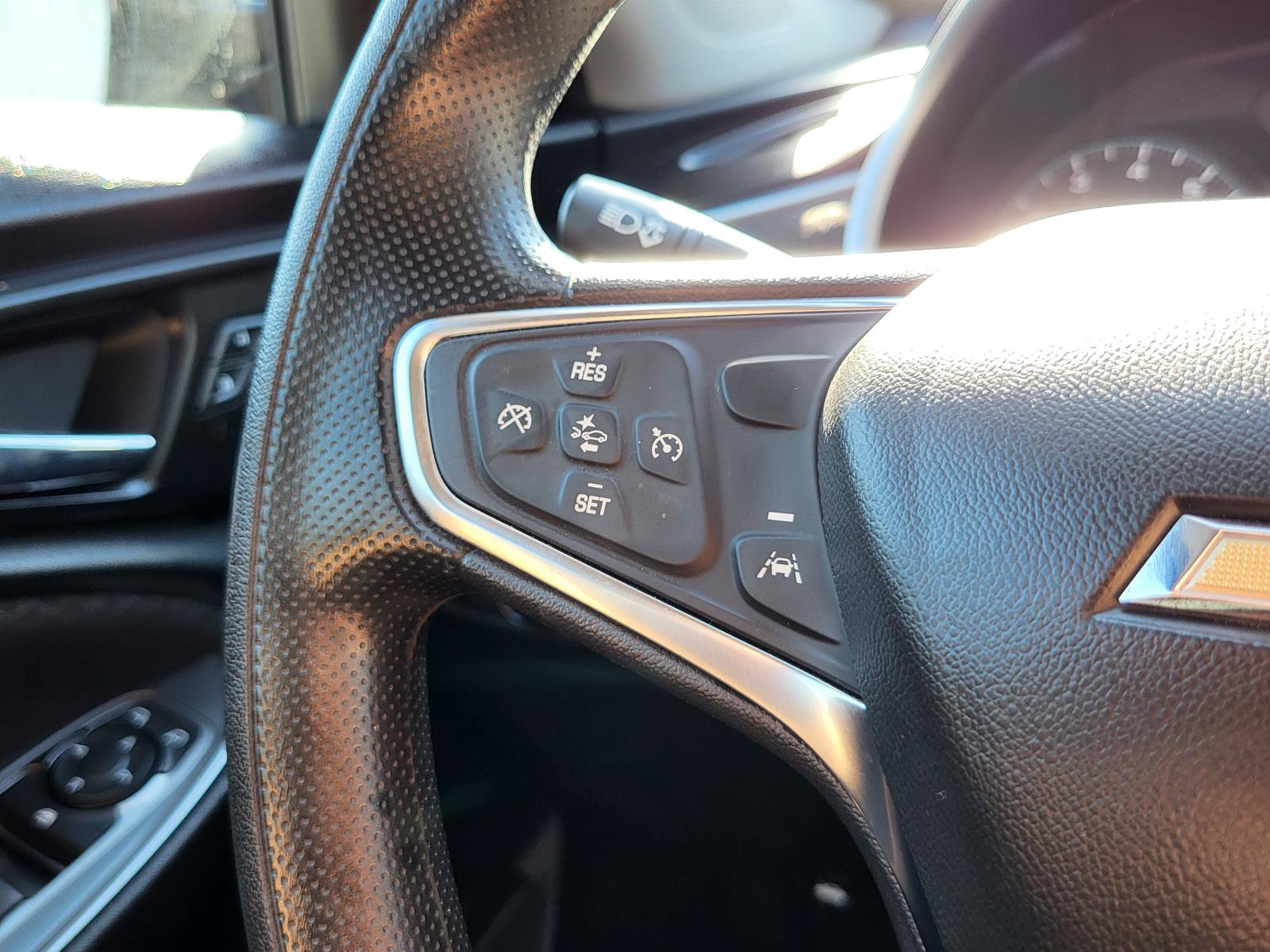 Used 2023 Chevrolet Malibu LT FWD image 22